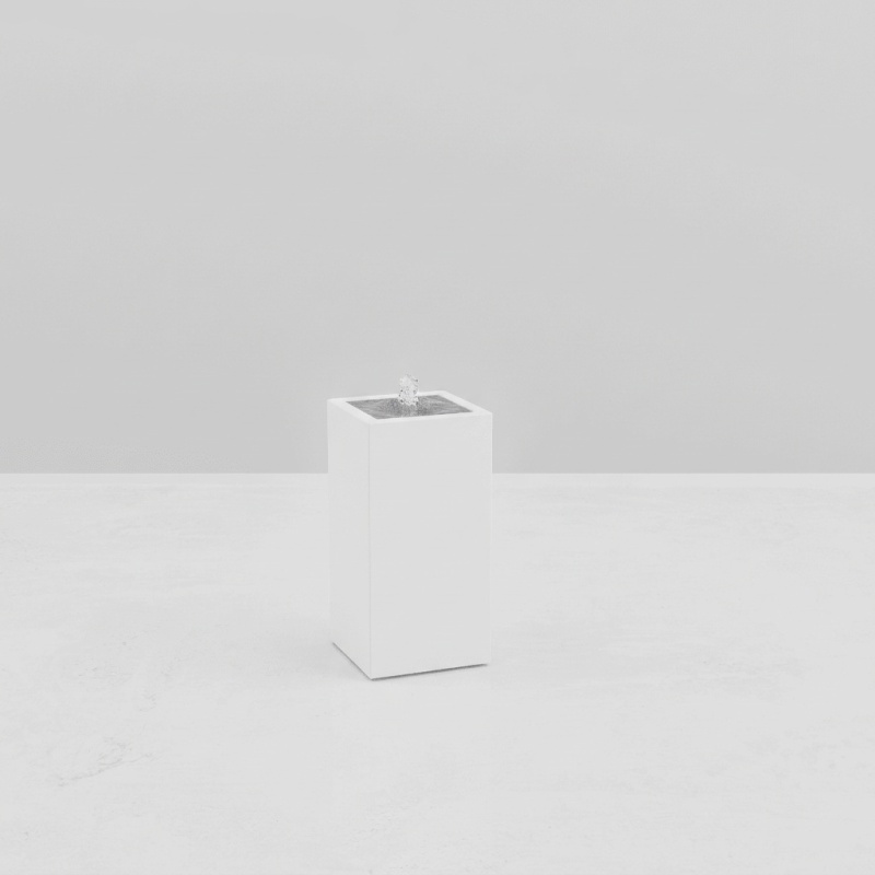 HIGH SQUARE WATER TABLE