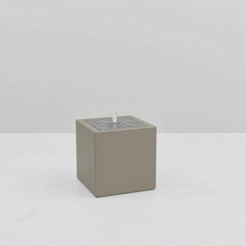 TABLE D'EAU ALUMINIUM CARREE pour paysagistes et collectivité