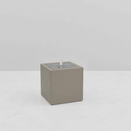 TABLE D'EAU ALUMINIUM CARREE pour paysagistes et collectivité