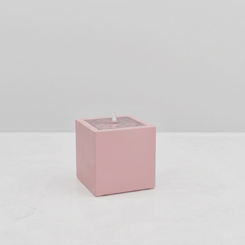 SQUARE WATER TABLE TRENDY