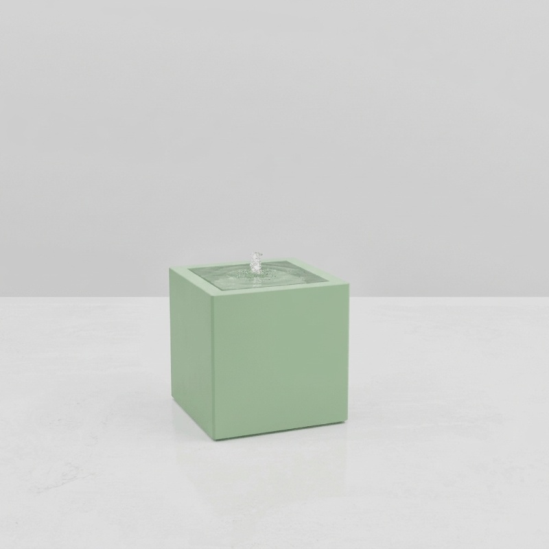 SQUARE WATER TABLE TRENDY