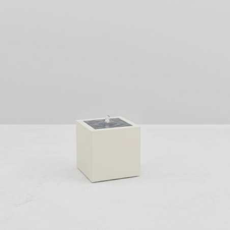 SQUARE WATER TABLE TRENDY