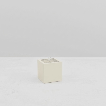 SQUARE WATER TABLE TRENDY