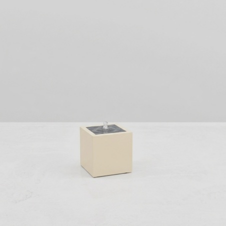 SQUARE WATER TABLE TRENDY