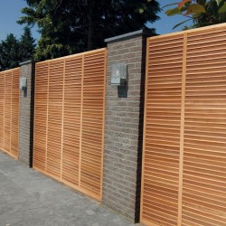 Exotisch traliewerkpaneel venetiaanse luiken