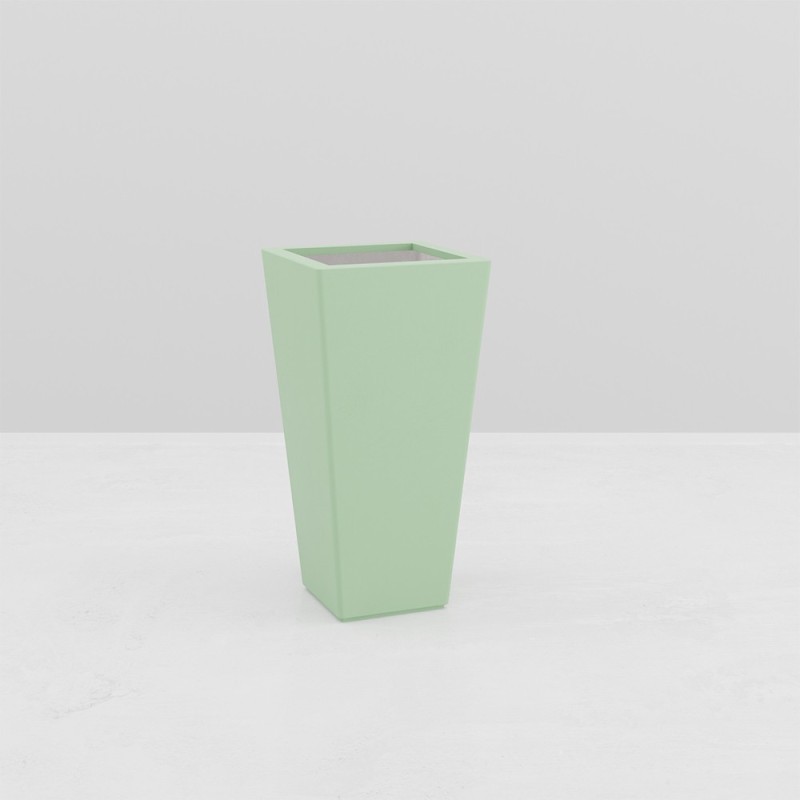 JARDINIERE PYRAMIDALE ARES pour paysagistes et collectivités JARDINIERE PYRAMIDALE ARES pour paysagistes et collectivités