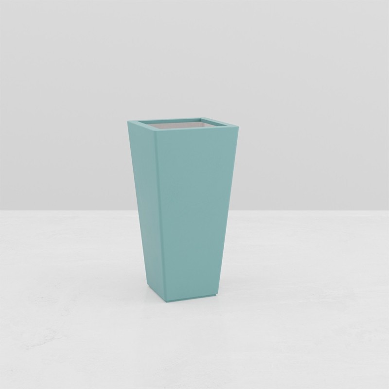 JARDINIERE PYRAMIDALE ARES pour paysagistes et collectivités JARDINIERE PYRAMIDALE ARES pour paysagistes et collectivités