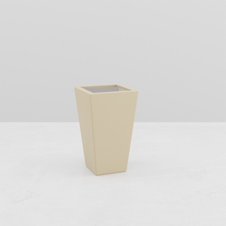 JARDINIERE PYRAMIDALE ARES pour paysagistes et collectivités