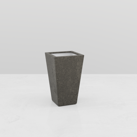 JARDINIERE PYRAMIDALE ARES pour paysagistes et collectivités