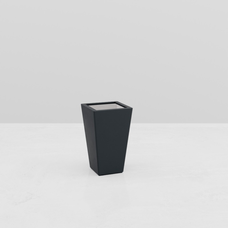 PIRAMIDALE PLANTENBAK ARES voor landschapsarchitecten en gemeenten