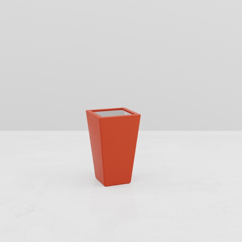 PIRAMIDALE PLANTENBAK ARES voor landschapsarchitecten en gemeenten