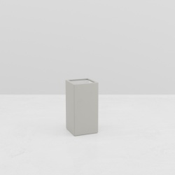TALL SQUARE PLANTER CHLORIS