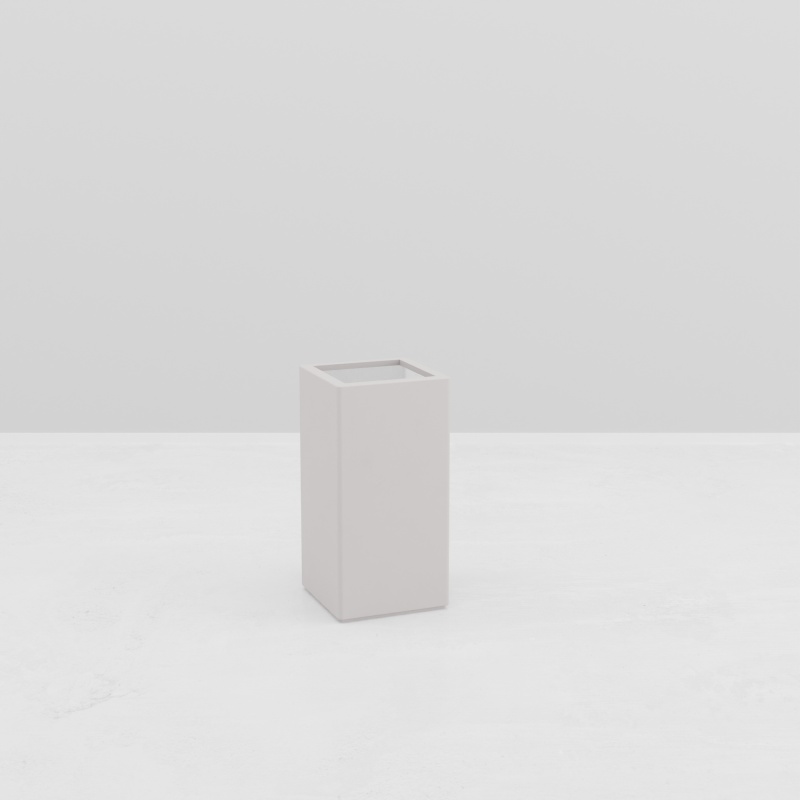 TALL SQUARE PLANTER CHLORIS